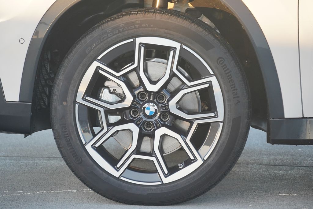 Thumbnail: 2026 BMW X1 - 5