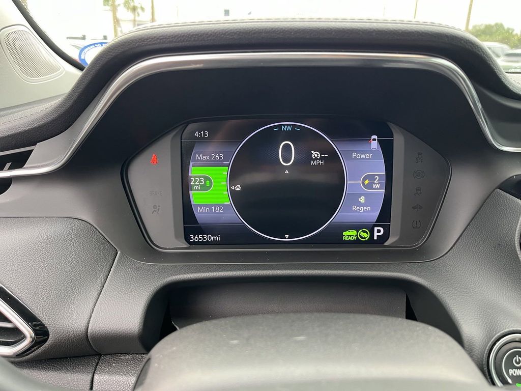 2022 Chevrolet Bolt EUV LT 31