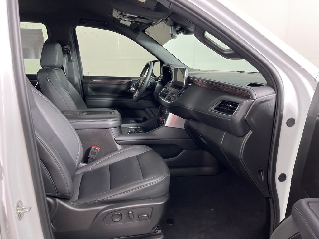 Thumbnail: 2024 Chevrolet Suburban - 9