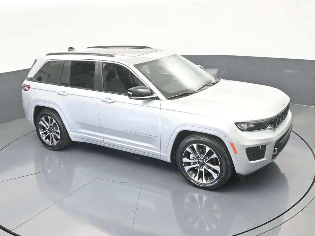 Used 2024 Silver Zynith Jeep Overland image 61