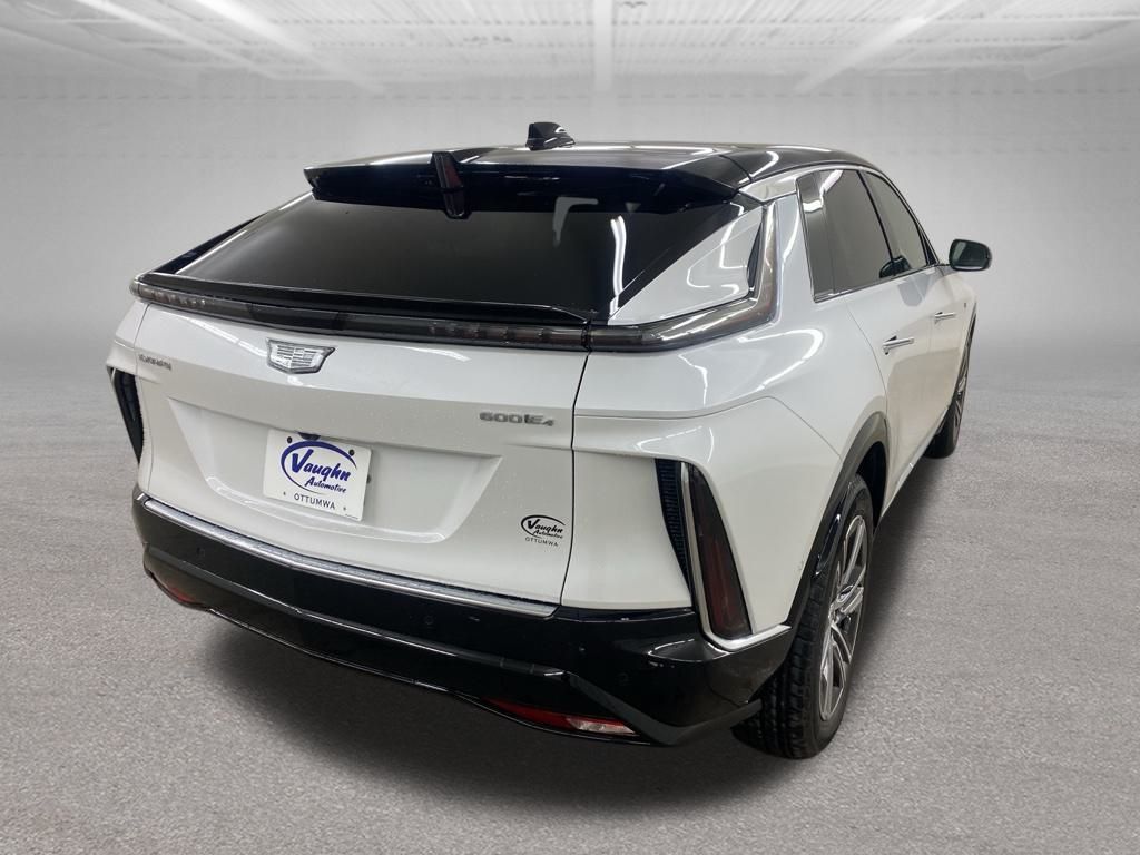 2025 Cadillac LYRIQ Luxury photo