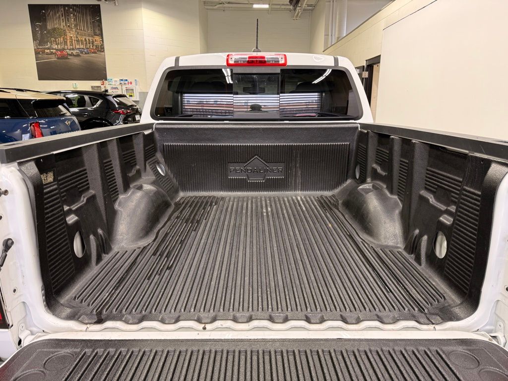 Thumbnail: 2021 Chevrolet Colorado - 24