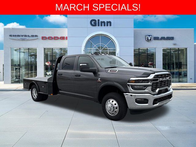 2025 RAM 3500 Chassis Tradesman Crew Cab LB DRW 4WD