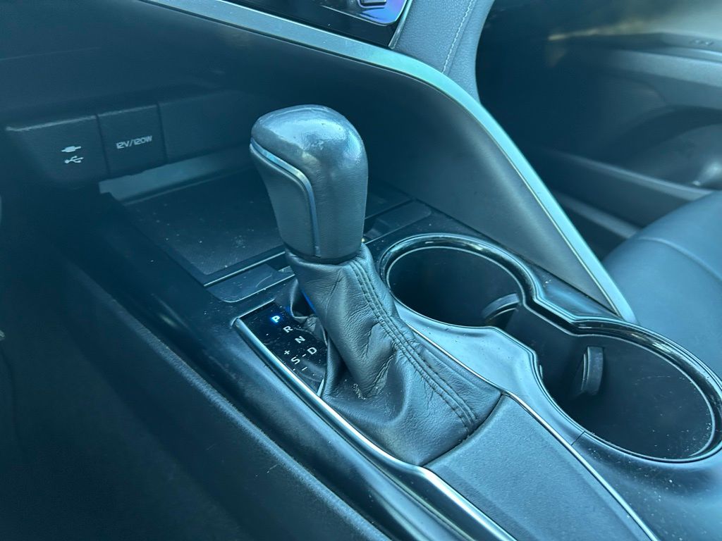 Thumbnail: 2019 Toyota Camry - 27