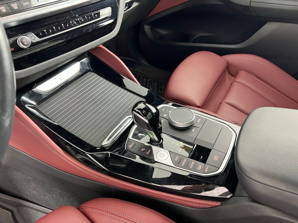 Thumbnail: 2024 BMW X4 - 19