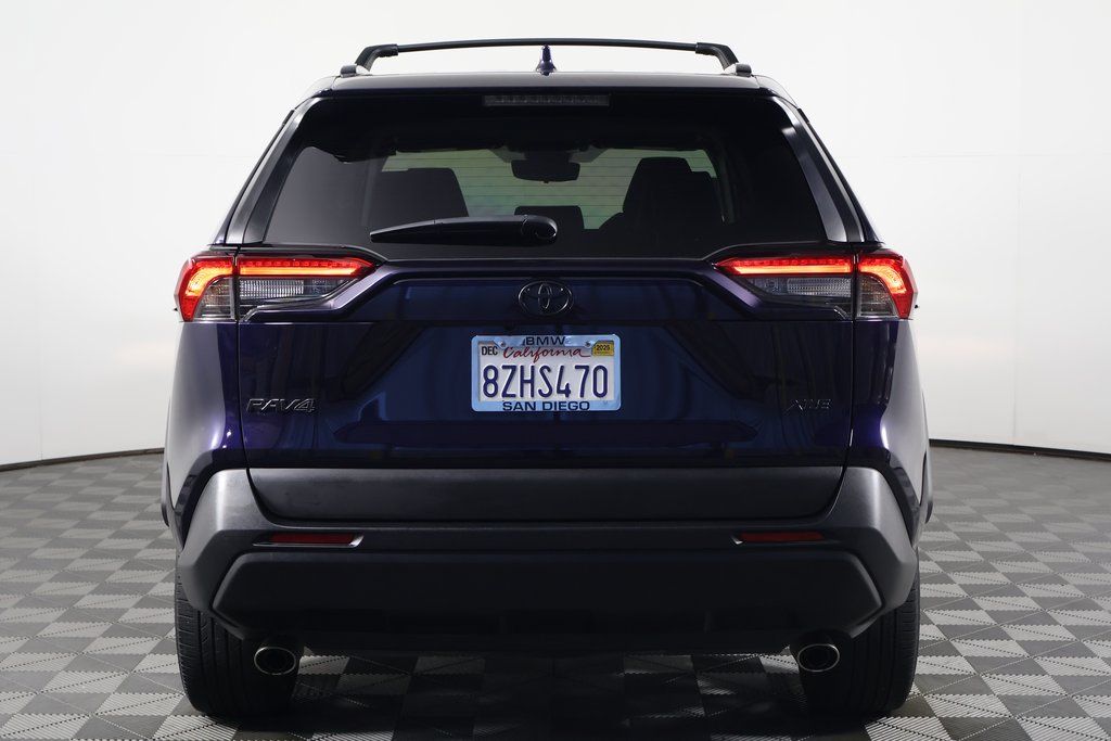 Thumbnail: 2021 Toyota RAV4 - 5