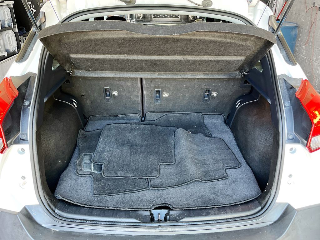 Used 2019 White Nissan SV image 23