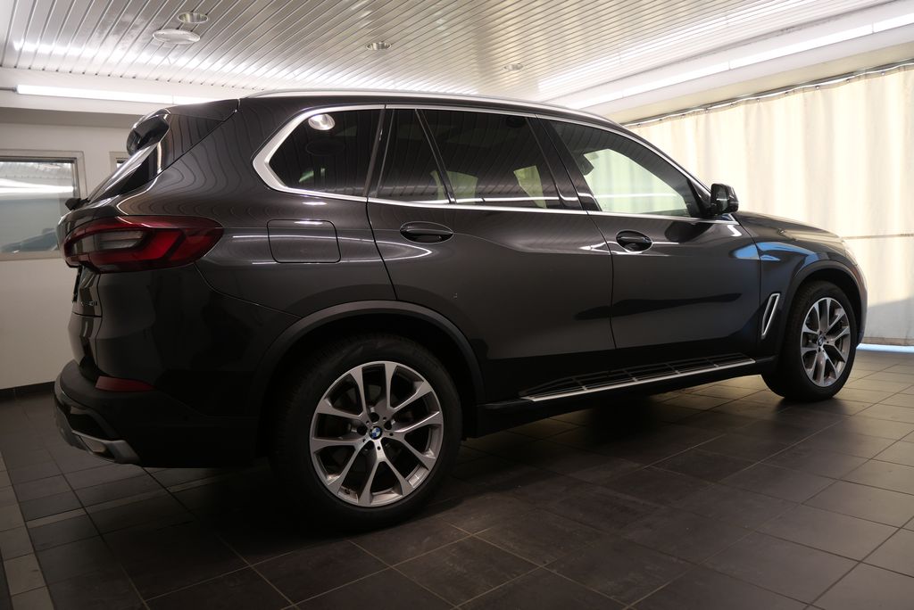 2023 BMW X5 xDrive40i 7