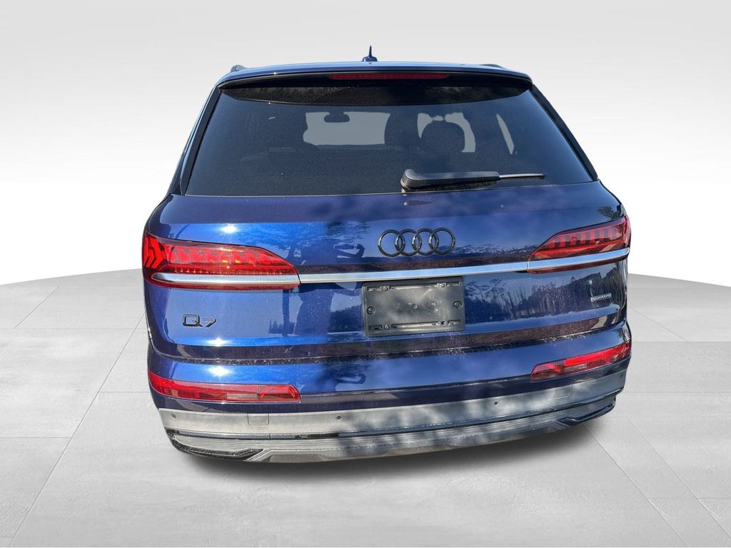 2021 Blue Metallic Audi Q7 55 Prestige AWD SUV