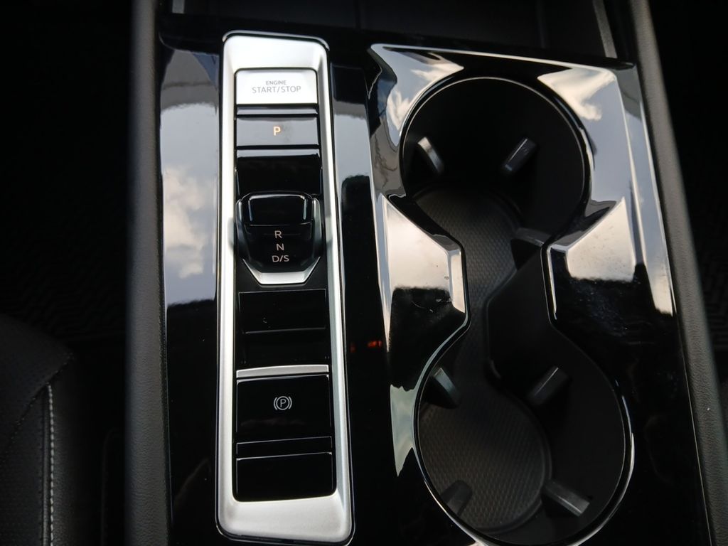 Used Car 2024 Volkswagen Atlas  2.0t Se W/technology For Sale Under $30,000 In Austin, Texas