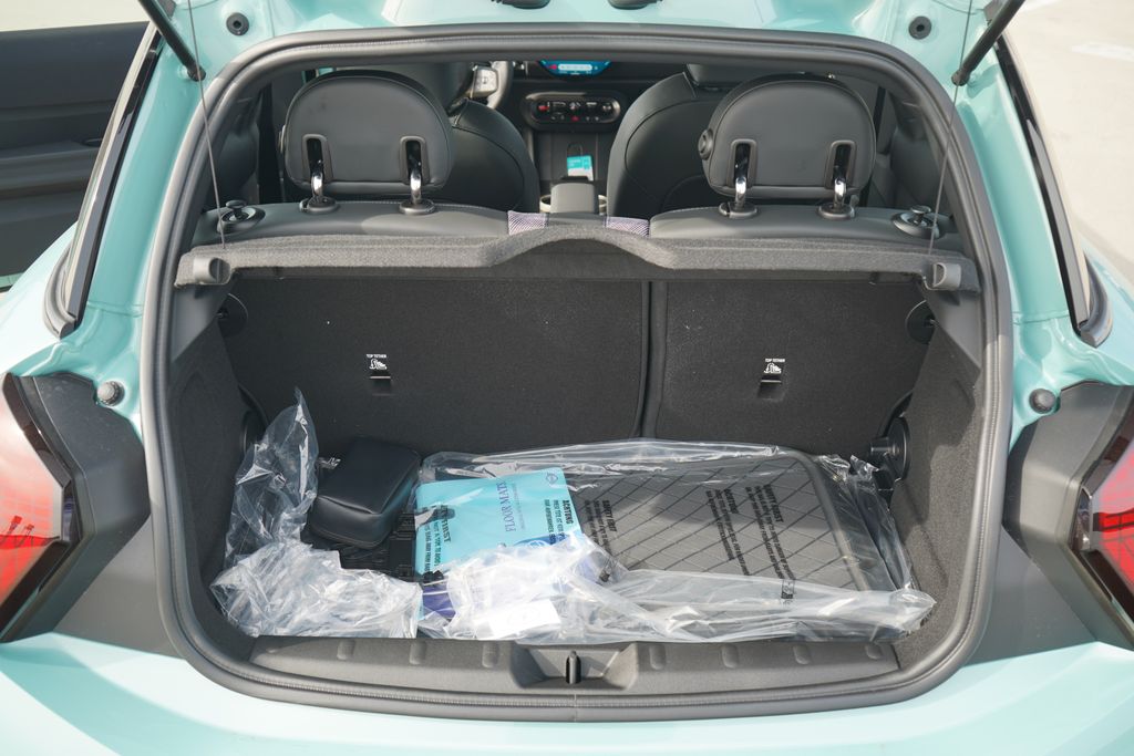 Thumbnail: 2026 MINI Cooper - 11