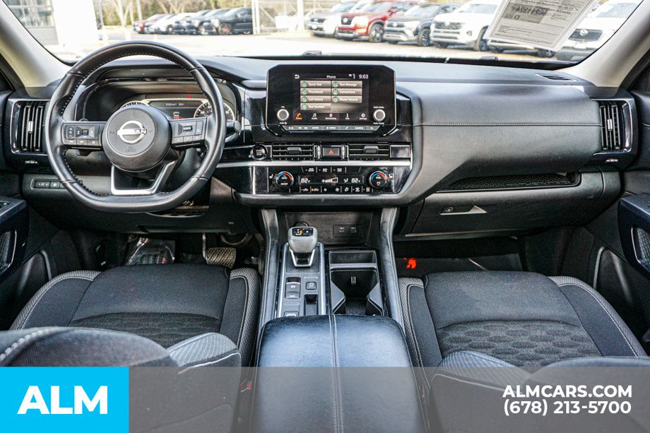 2025 Nissan Pathfinder SV - Photo 28