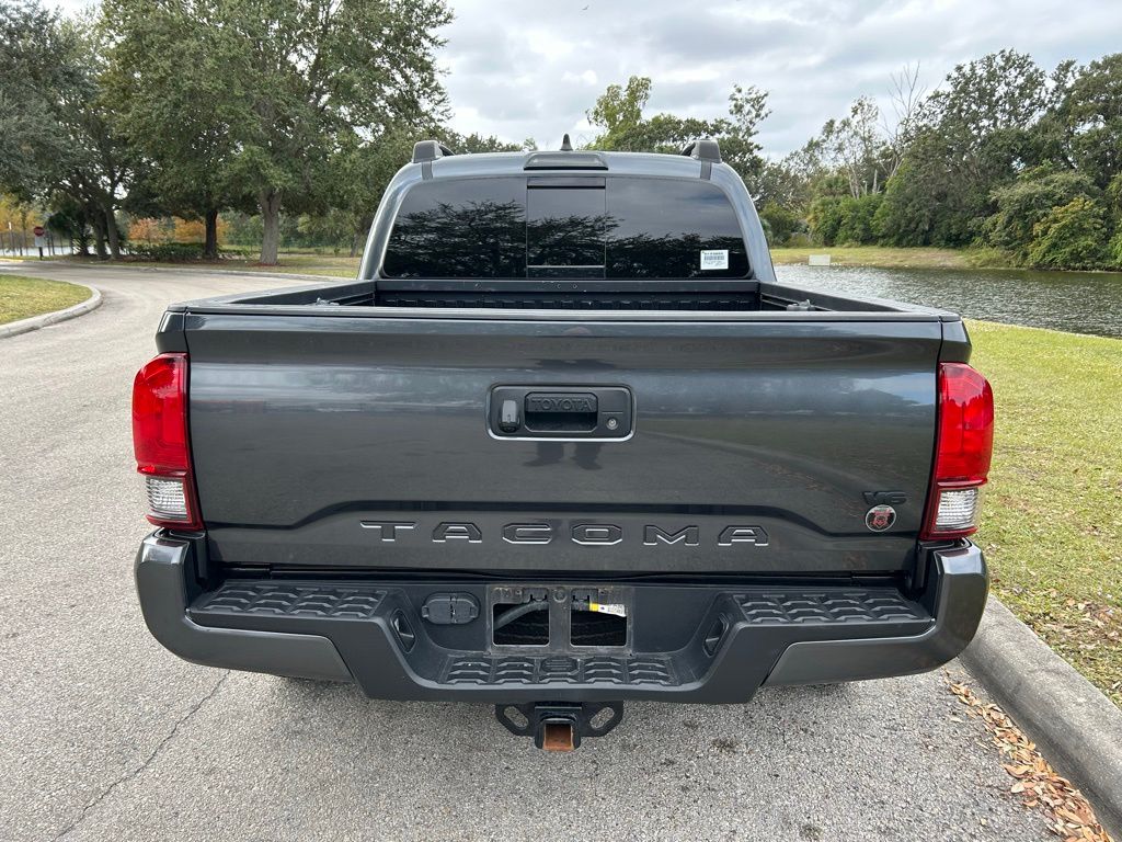 Thumbnail: 2022 Toyota Tacoma - 4