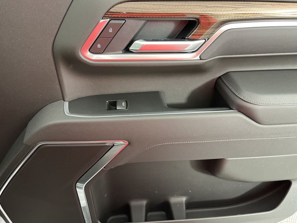 Thumbnail: 2026 Chevrolet Silverado 2500 - 14