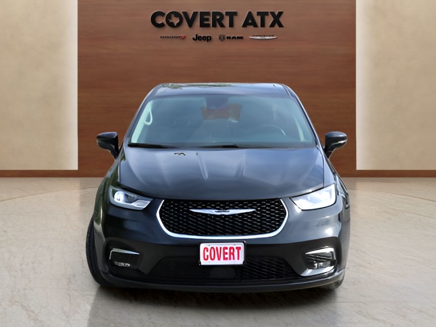 Used Car 2024 Chrysler Pacifica Hybrid  Select For Sale Under $30,000 In Austin, Texas