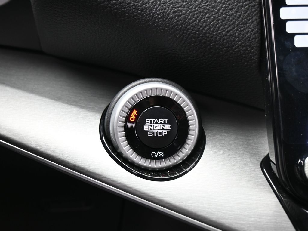 New 2026 High Gloss Black Jeep Limited Altitude image 16