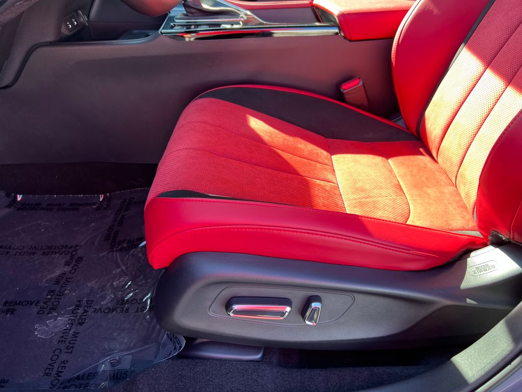 Thumbnail: 2025 Acura ADX - 15