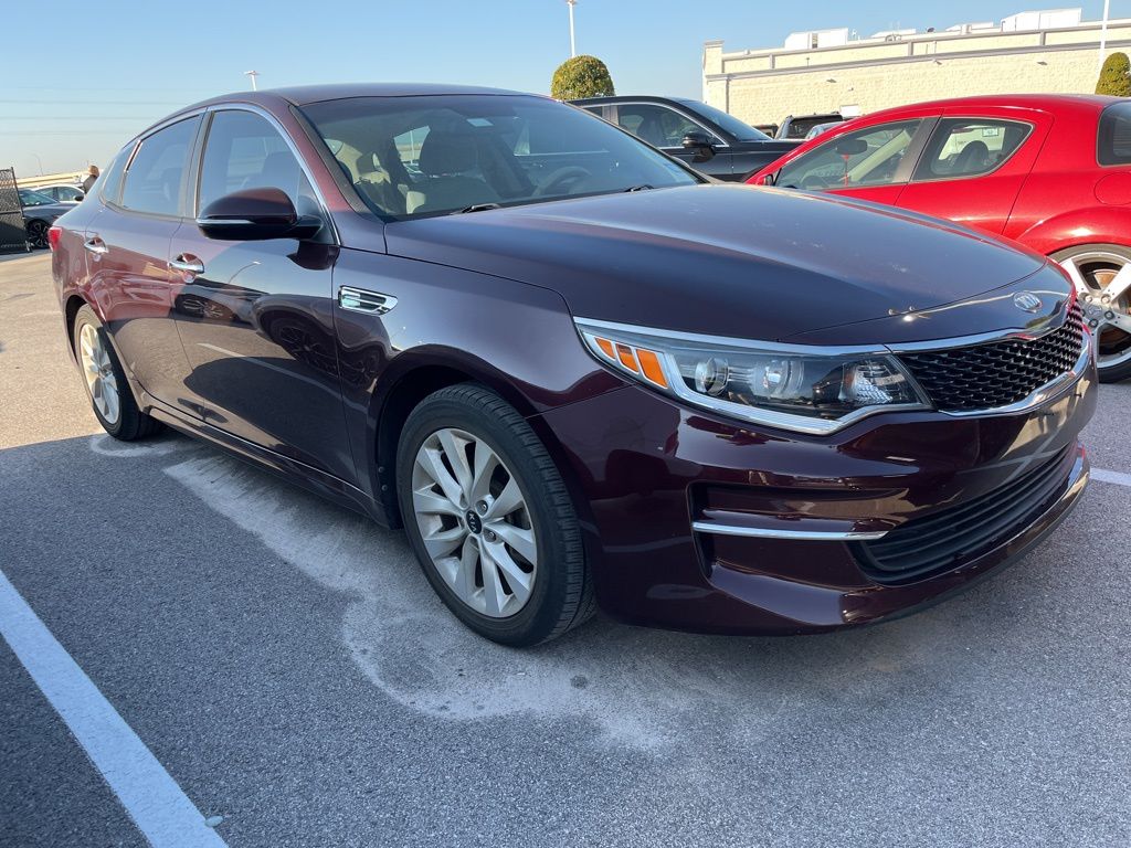 Thumbnail: 2018 Kia Optima - 2