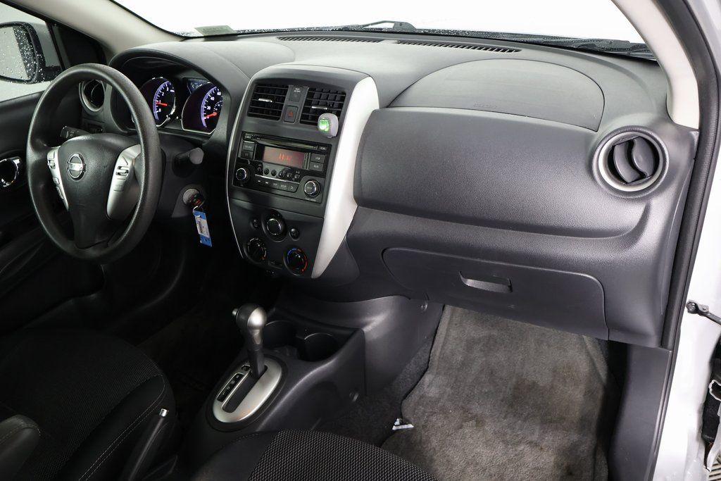 Thumbnail: 2015 Nissan Versa - 7