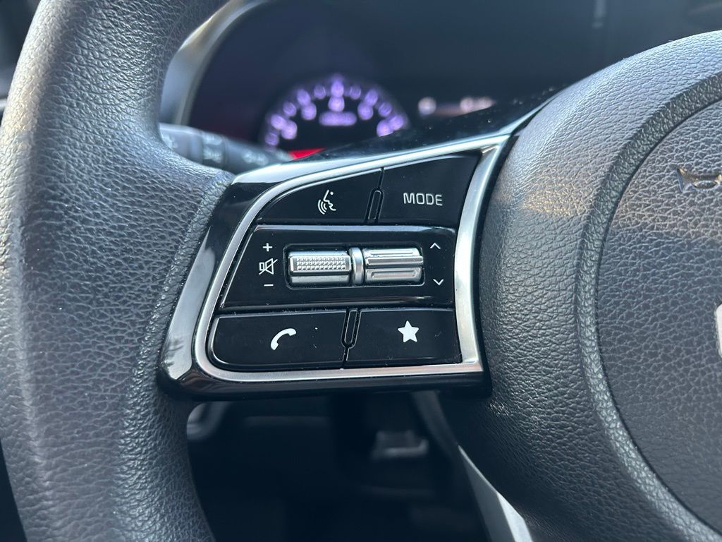 Thumbnail: 2022 Kia Forte - 18