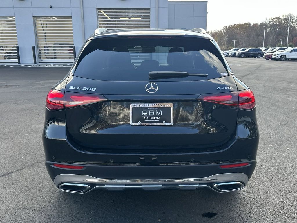 2024 Mercedes-Benz GLC GLC 300 7