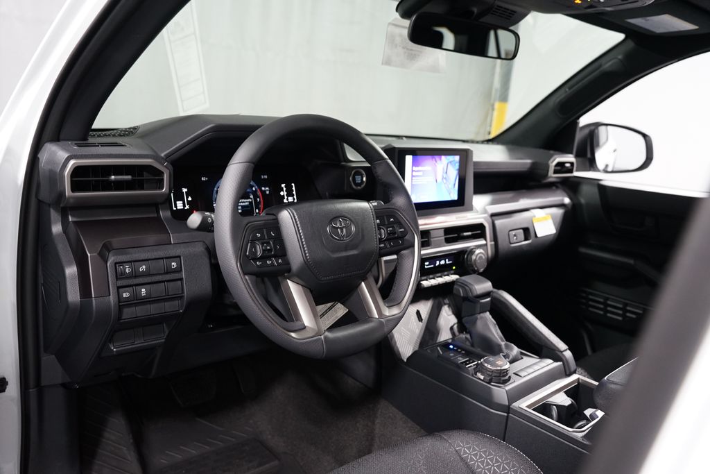 Thumbnail: 2025 Toyota 4Runner - 12