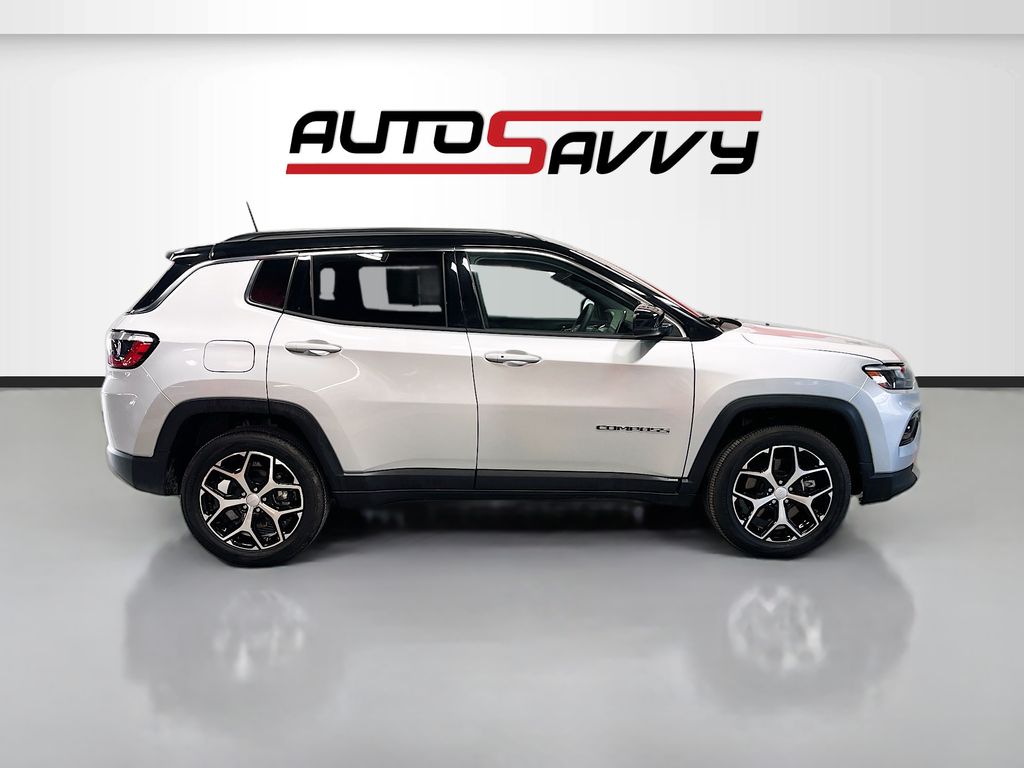 Used 2024 Silver Jeep Limited image 8