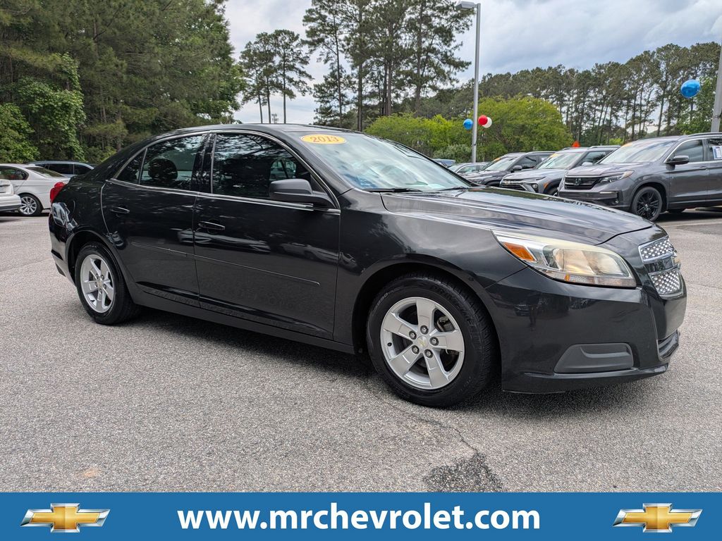 Black Granite Metallic 2013 Chevrolet Malibu LS FWD Sedan Front-Wheel Drive 6-Speed Automatic Overdrive