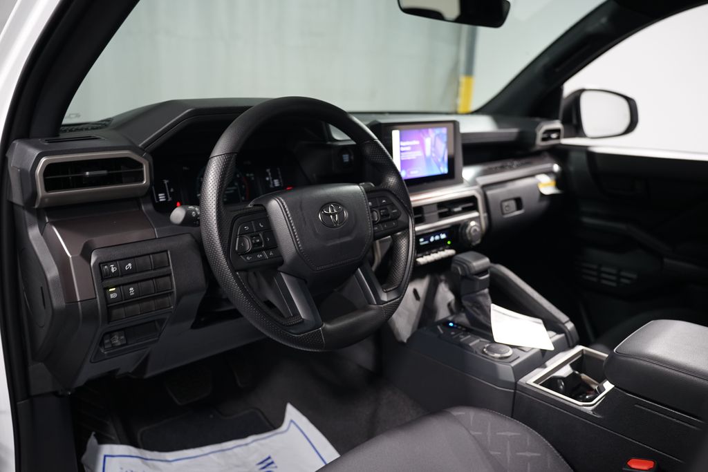 2025 Toyota Tacoma SR5 12