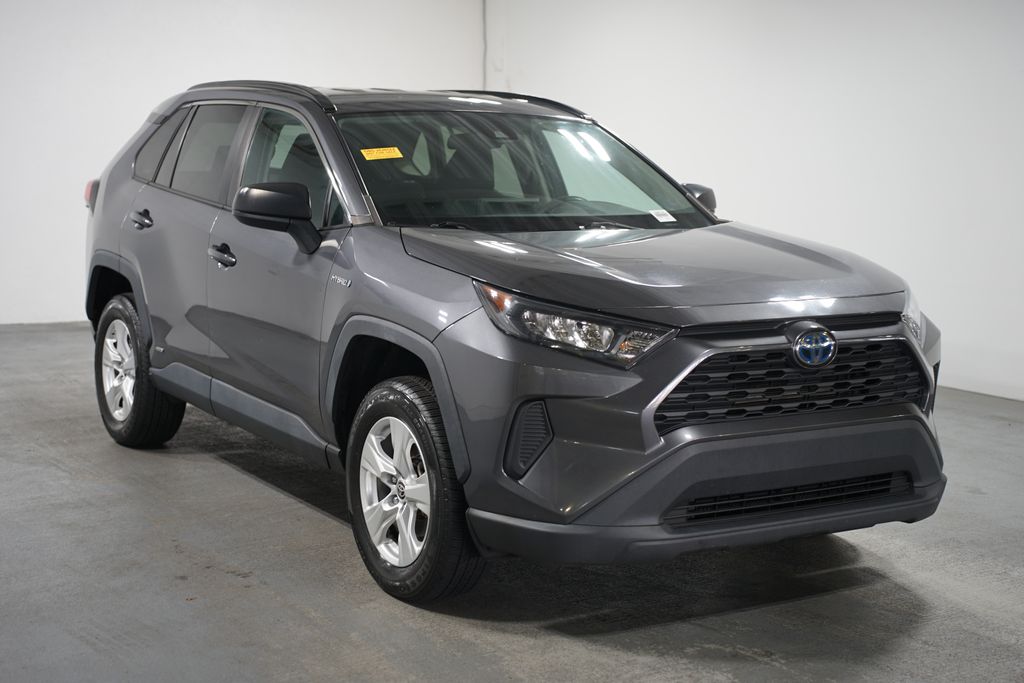 2021 Toyota RAV4 LE 3