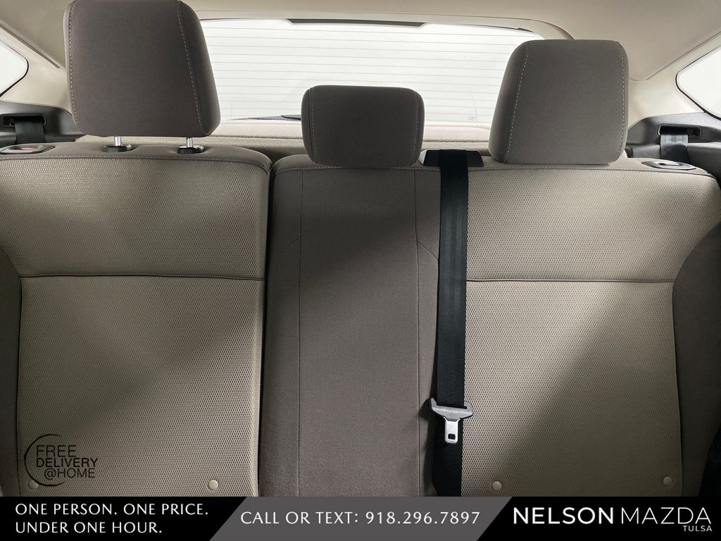 Used 2014 Red Ford SE image 30