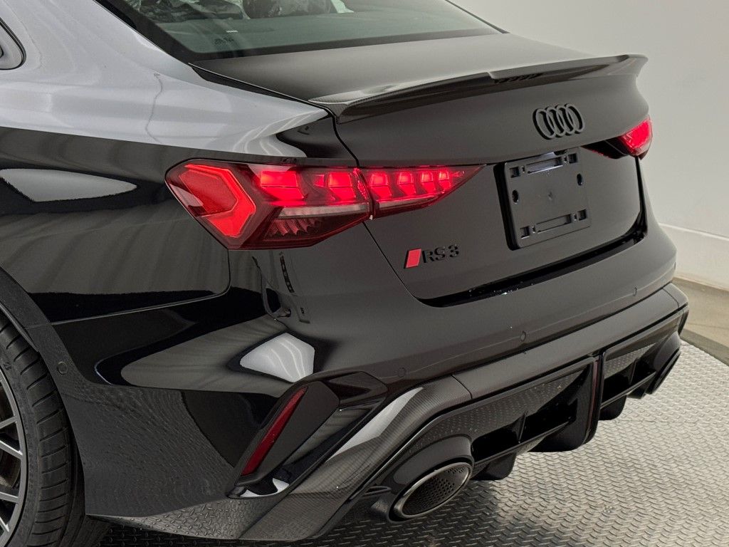 2025 Audi RS 3  7