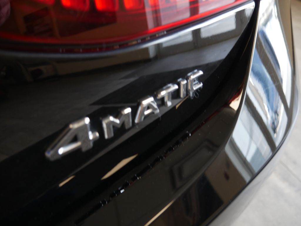 Thumbnail: 2023 Mercedes-Benz E-Class - 9