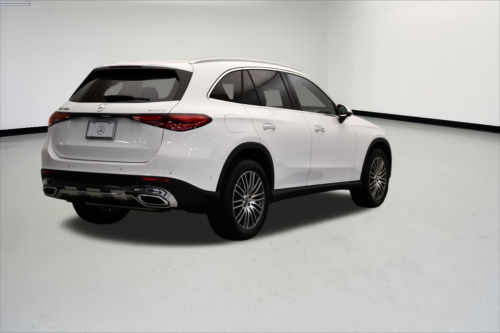 Thumbnail: 2025 Mercedes-Benz GLC - 5