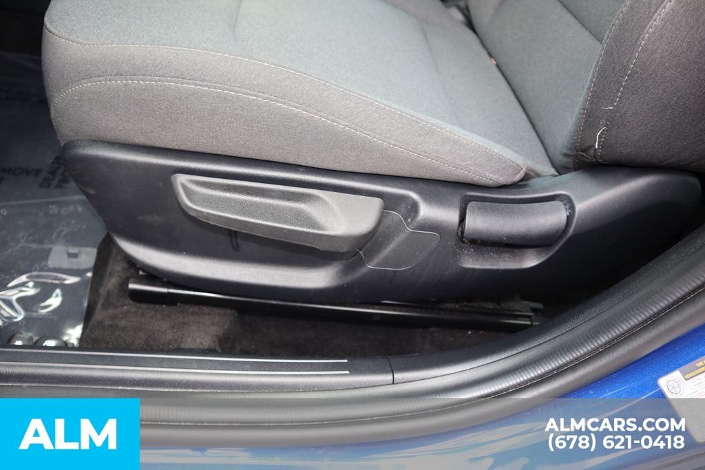 Used 2025 Blue Kia LXS image 12