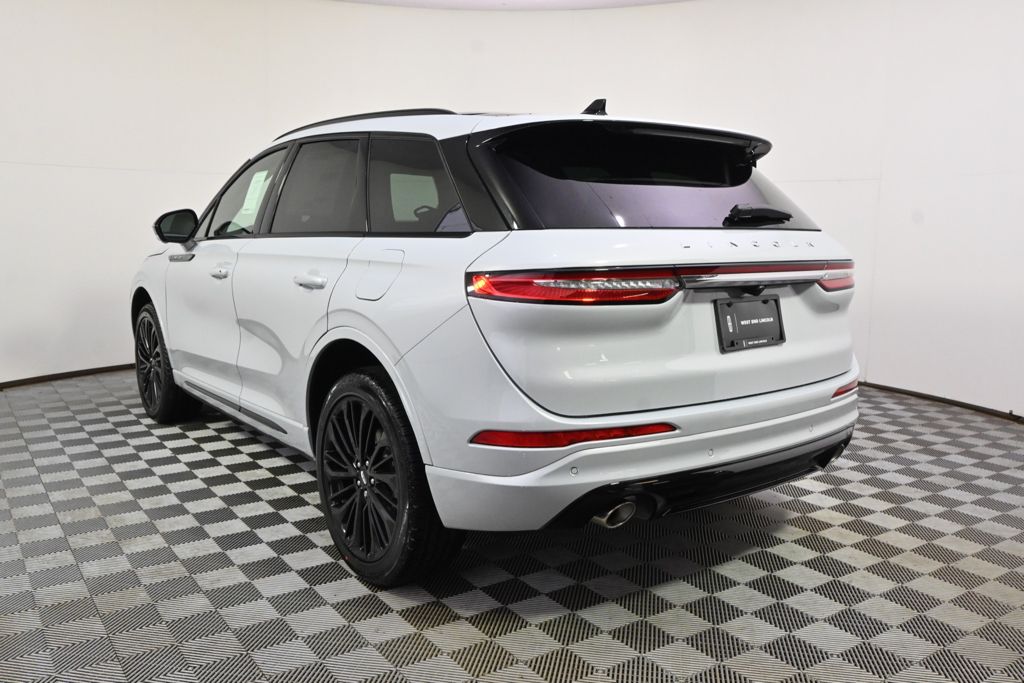 New 2026 White Lincoln Premiere image 4