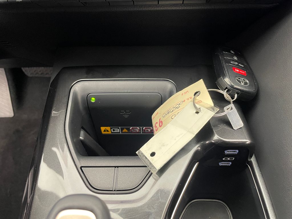 Thumbnail: 2026 Toyota Crown Signia - 28