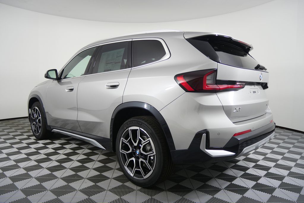 Thumbnail: 2026 BMW X1 - 5