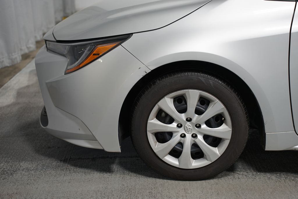 2022 Toyota Corolla LE 5