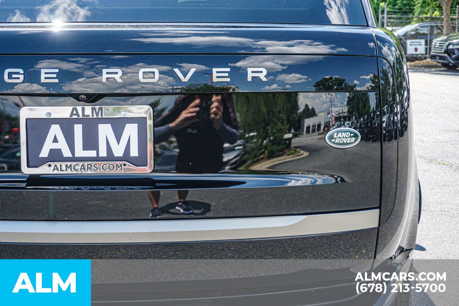 Used 2023 Black Land Rover SE image 13