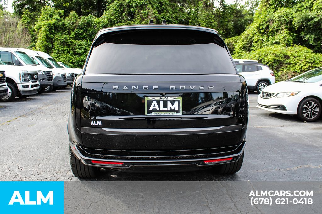 Used 2024 Black Land Rover SE image 10