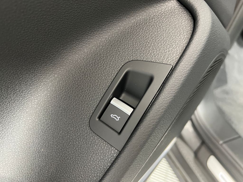 Thumbnail: 2025 Audi Q7 - 32