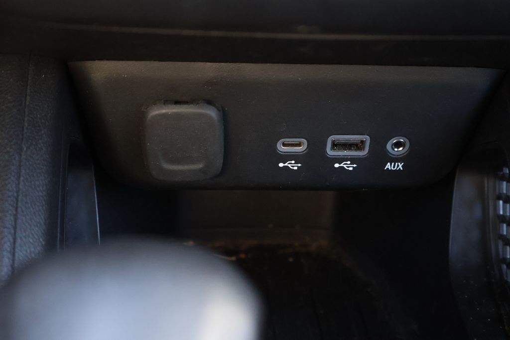 Thumbnail: 2023 Chevrolet TrailBlazer - 25