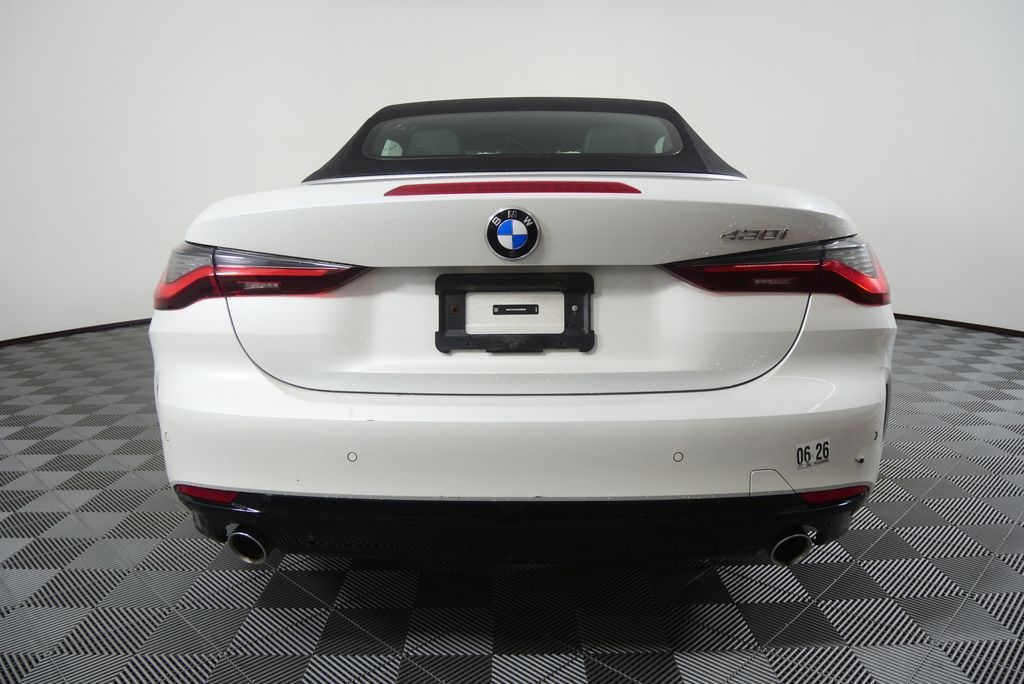 Thumbnail: 2024 BMW 4 Series - 4