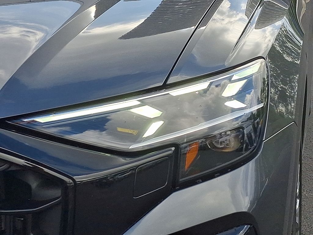 2024 Audi Q8 Prestige 9