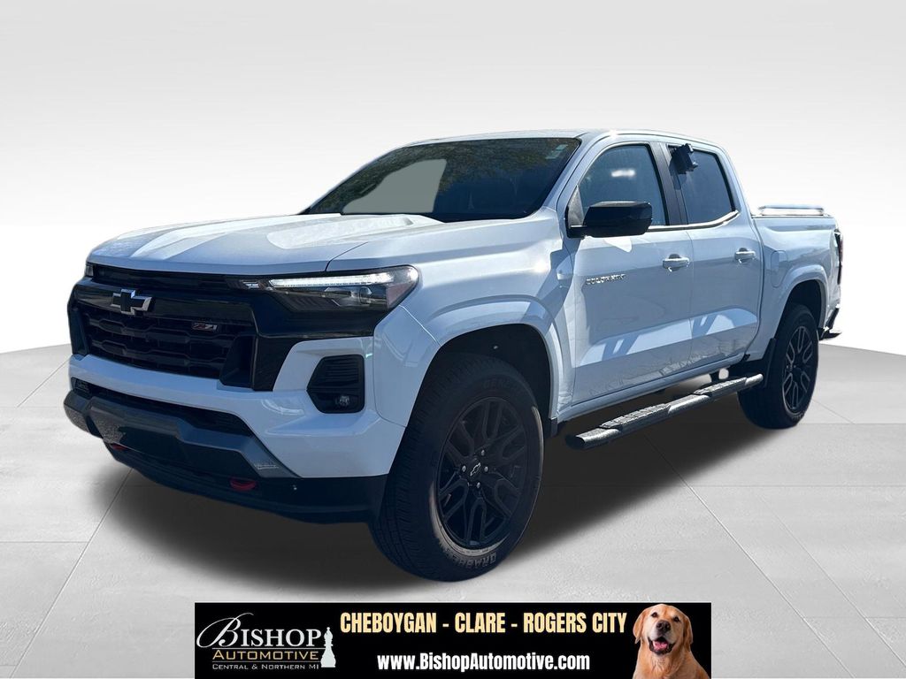Summit White 2024 Chevrolet Colorado Z71 Crew Cab 4WD Pickup Truck Four-Wheel Drive 8-Speed Automatic
