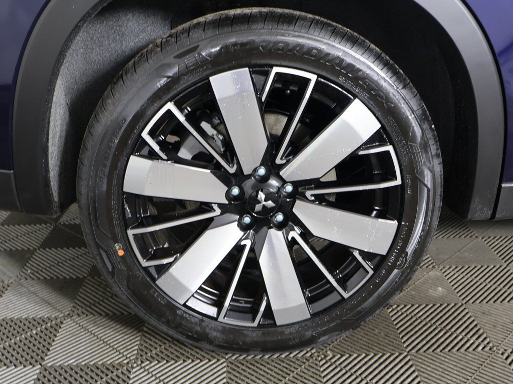 New 2026 Blue Mitsubishi SE image 23