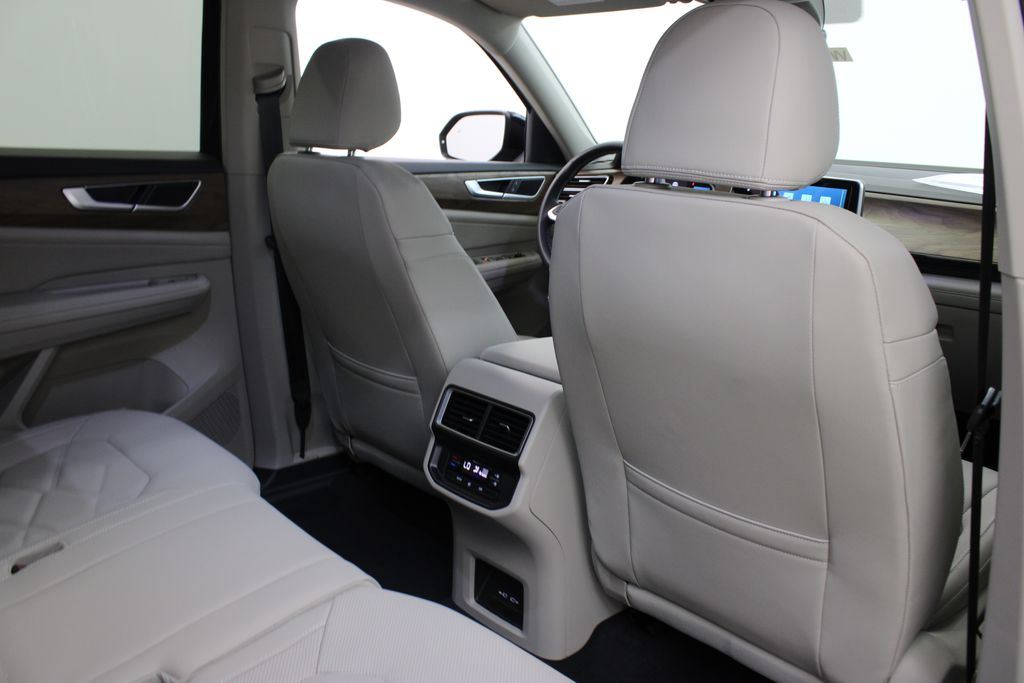 new 2026 Volkswagen Atlas car