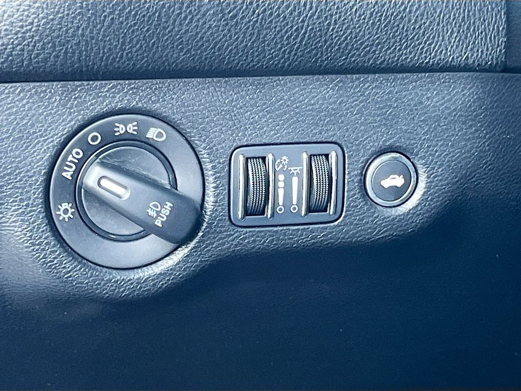 Used 2023 Blue Dodge R/T Scat Pack image 10