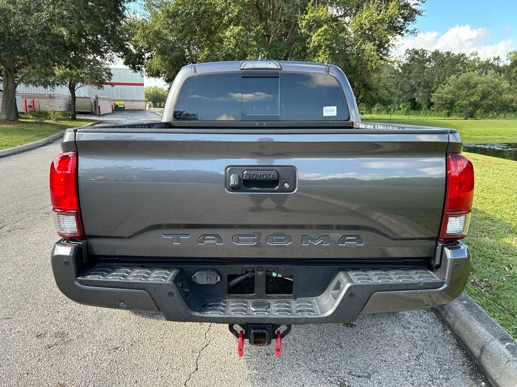 Thumbnail: 2019 Toyota Tacoma - 4